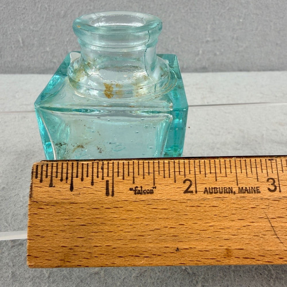 Antique L.H. Thomas Co. Chicago Aqua Glass Inkwell Embossed Base Star 1880s - Picture 8 of 8